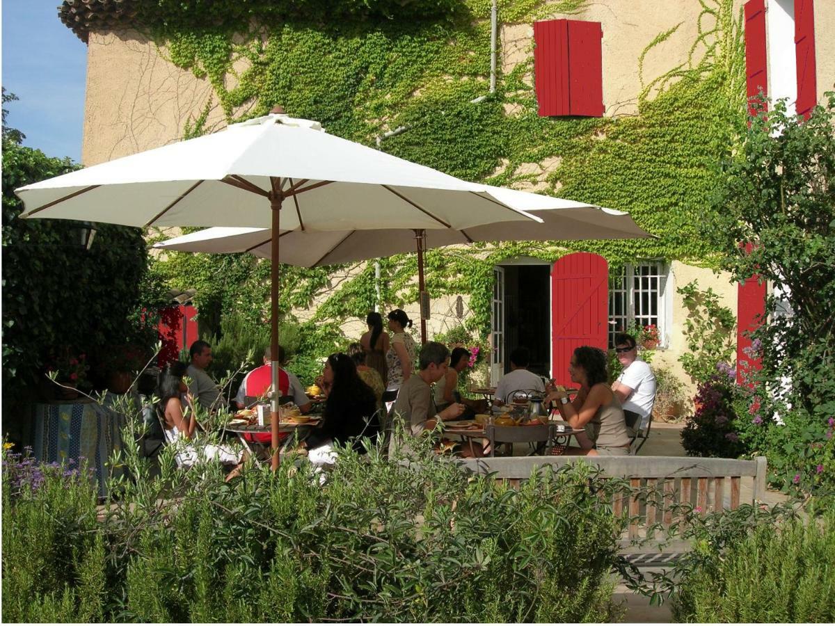 مبيت وإفطار آيكس أومبروفينس Le Clos Des Freres Gris المظهر الخارجي الصورة